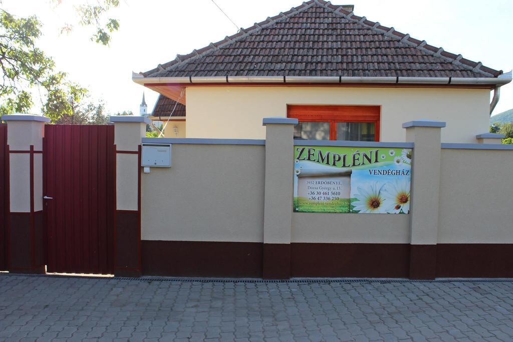 Zempleni Vendeghaz Hotel Erdőbénye Buitenkant foto